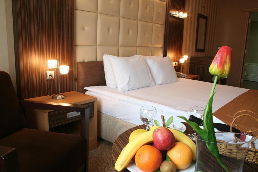 Suite at Surmeli Adana Hotel, photo 4