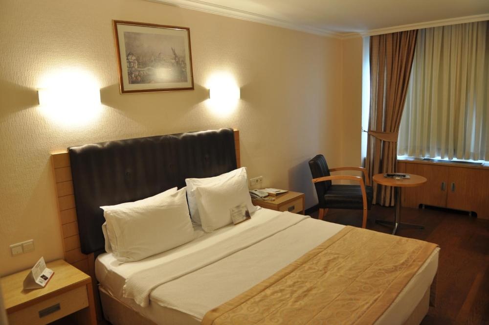 Standard Double Room at Surmeli Adana Hotel, photo 2